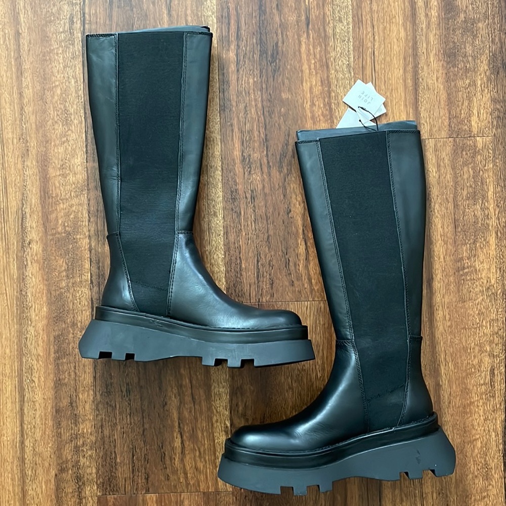 New with tag Zara platform boots